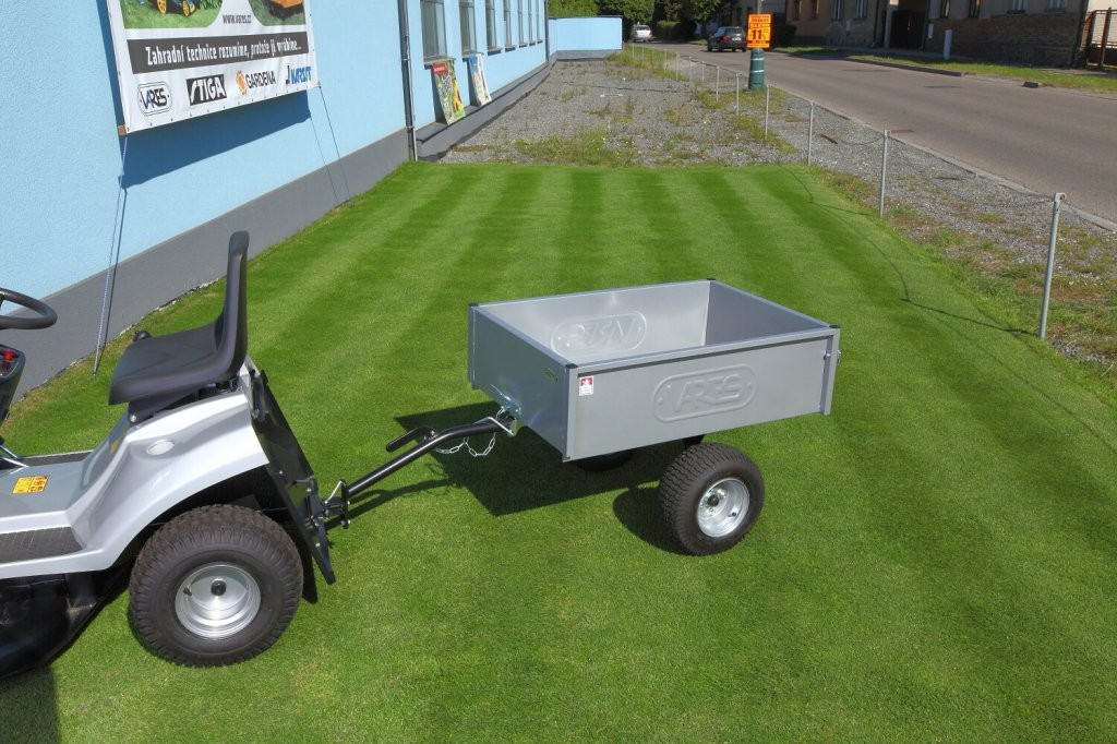 Vozík VARES PROFI TRVMS s univerzálním připojením za zahradní traktor