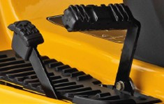 CC 1224 KHP travní traktor Cub Cadet