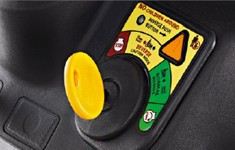 CC 714 TF travní traktor CUB CADET