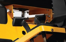 GTX 2100 travní traktor CUB CADET